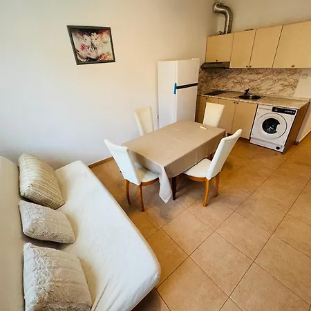 Apartment Sunny Hоuse 104 One Bedroom *