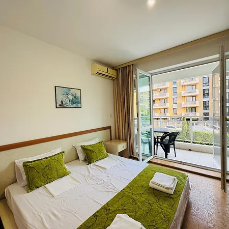 Apartment Sunny Hоuse 104 One Bedroom *