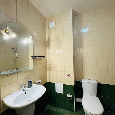 Sunny Hоuse 104 One Bedroom Apartment *