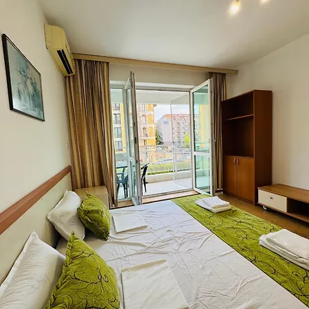 Apartment Sunny Hоuse 104 One Bedroom Sunny Beach